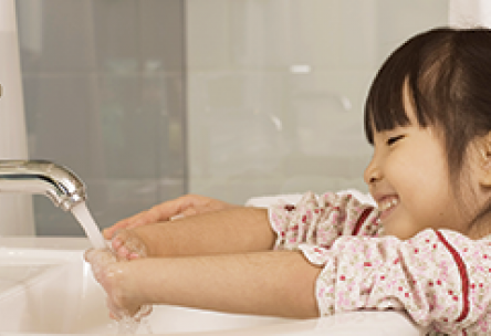 Photo: Child washing hands